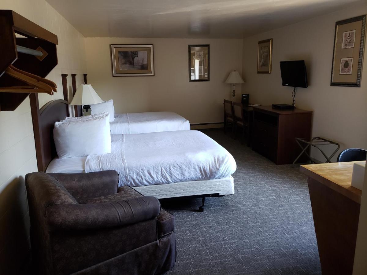 Autumn'S Inn Roundup Extérieur photo
