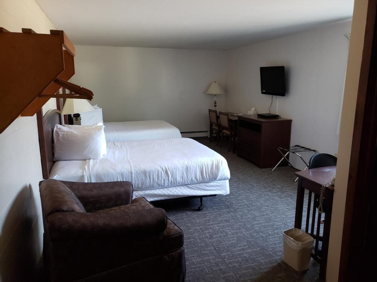 Autumn'S Inn Roundup Extérieur photo